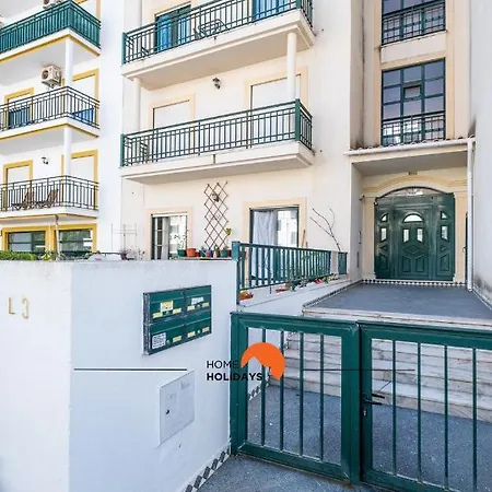 #020 Medronheira By Holidays *