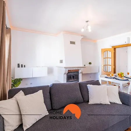#020 Medronheira By Holidays Apartment