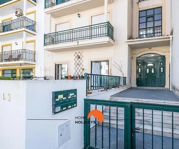 #020 Medronheira By Holidays *